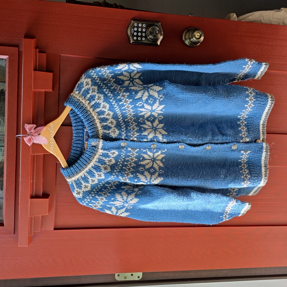 Dale of Norway Womens Blue and White Winter Wool Sweater - Medium